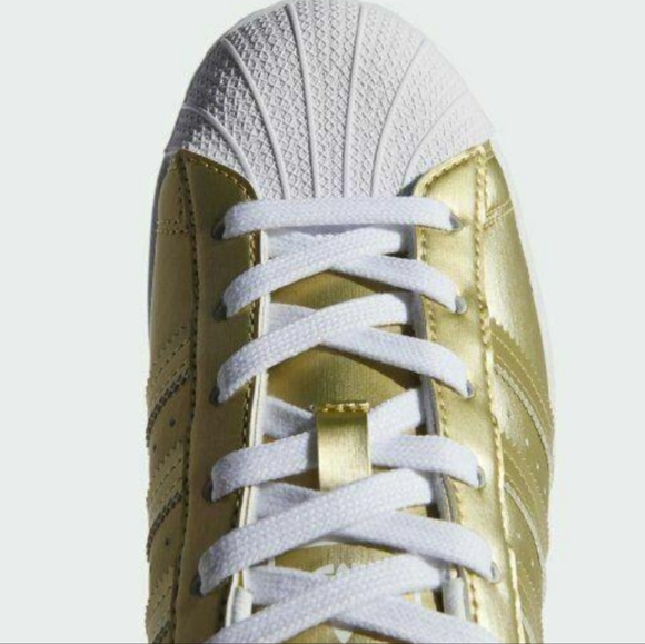 ADIDAS ORIGINALS SUPERSTARS GOLD METALLIC/WHITE W10 - Picture 3 of 9